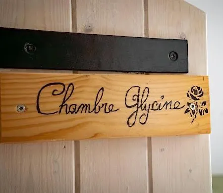 Ce Petit Chemin Alojamento de Acomodação e Pequeno-almoço 3*